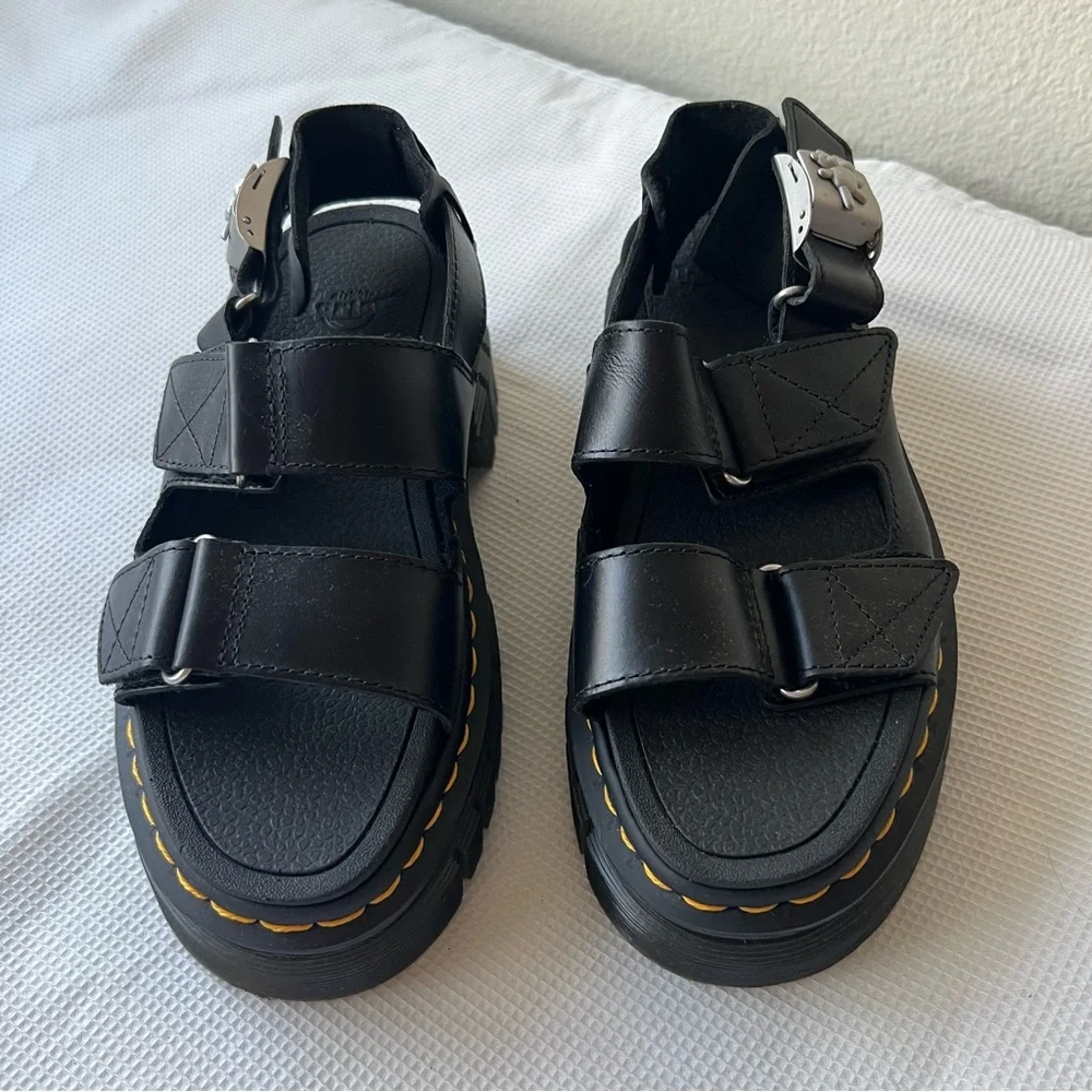 DR. MARTENS X HEAVEN BY MARC JACOBS RICKI 2-STRAP HMJ SANDAL - Picture 3 of 16